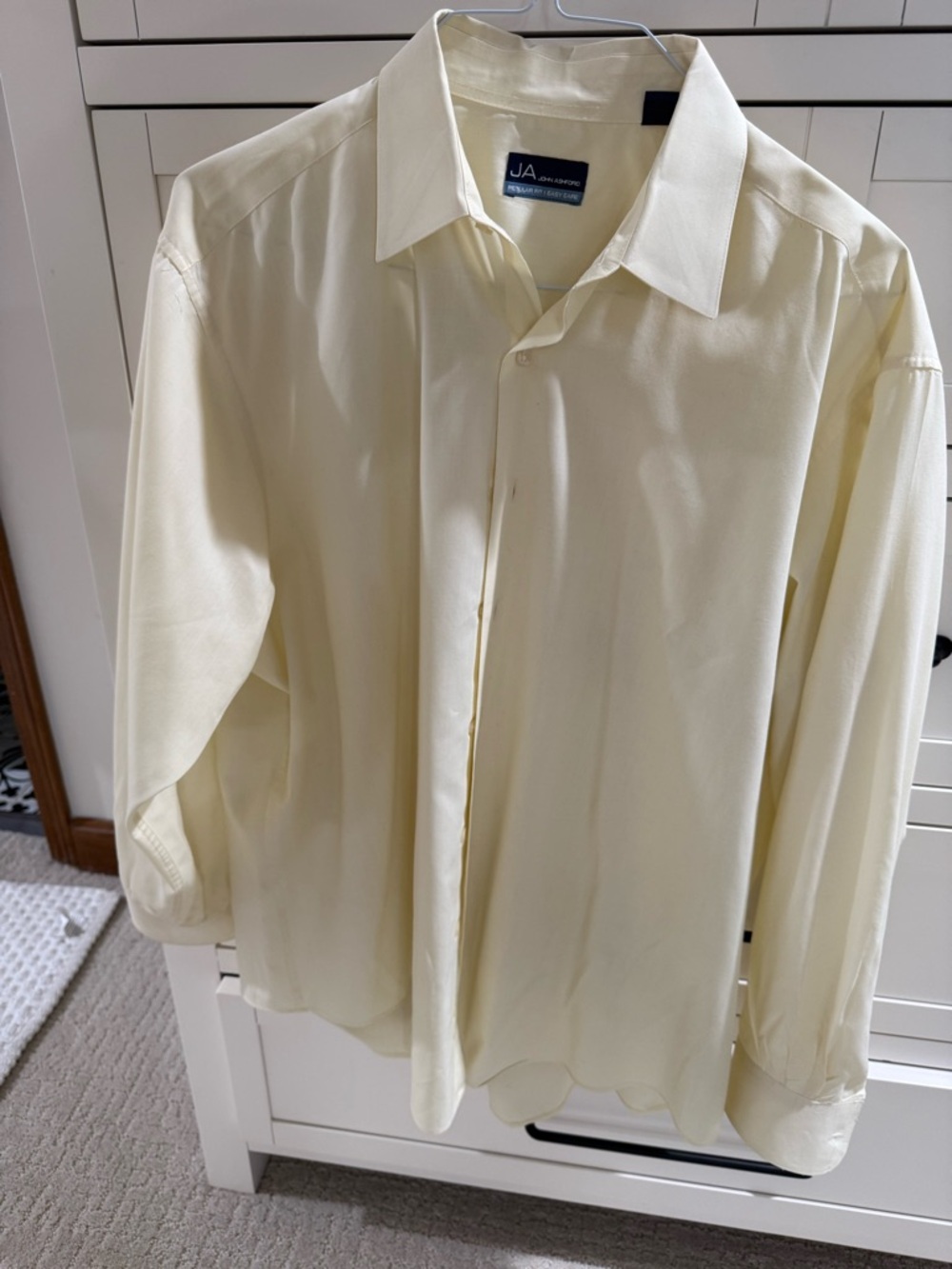 XL Dress Shirt with Navy Size Tag - Cream Body